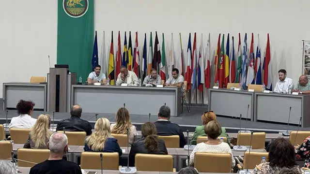Текущи проблеми и мерки в малките населени места бяха обсъдени на Кметски ден в Стара Загора